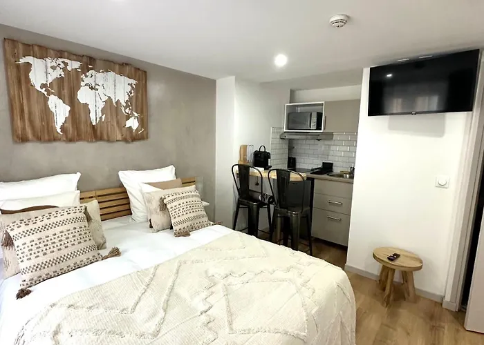 Résidence A La Buttes Aux CaillesHotel Pas Cher Paris